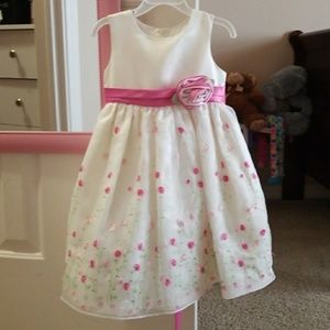 Girl's Dress